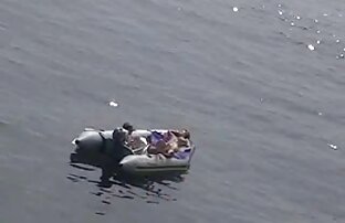 XXX Desliza estas bragas videos xxx con audio latino lentamente fuera de mi culo redondo JOI